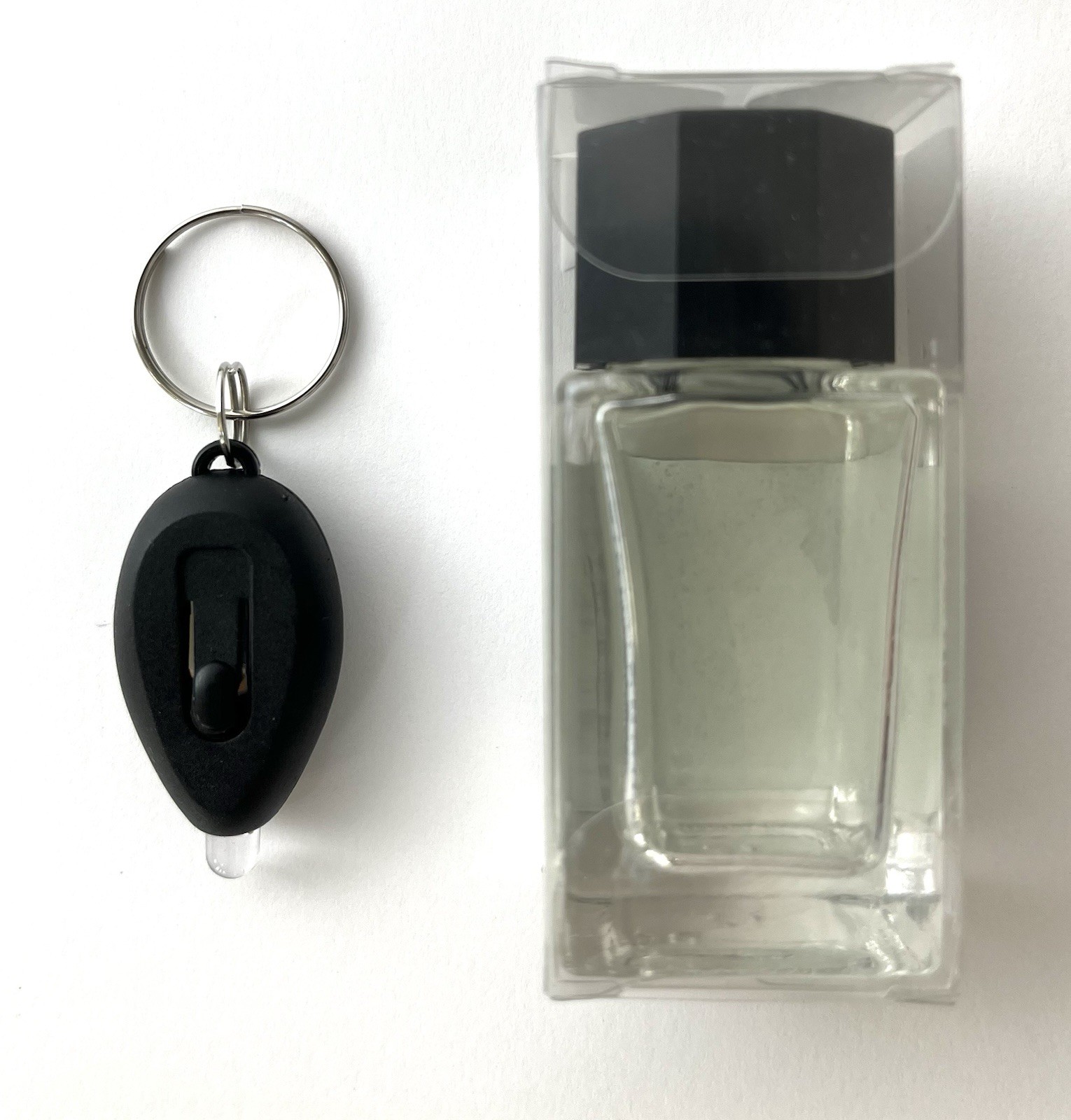 18ml “Secrets in the Light” invisible ink that glows brilliantly under UV light