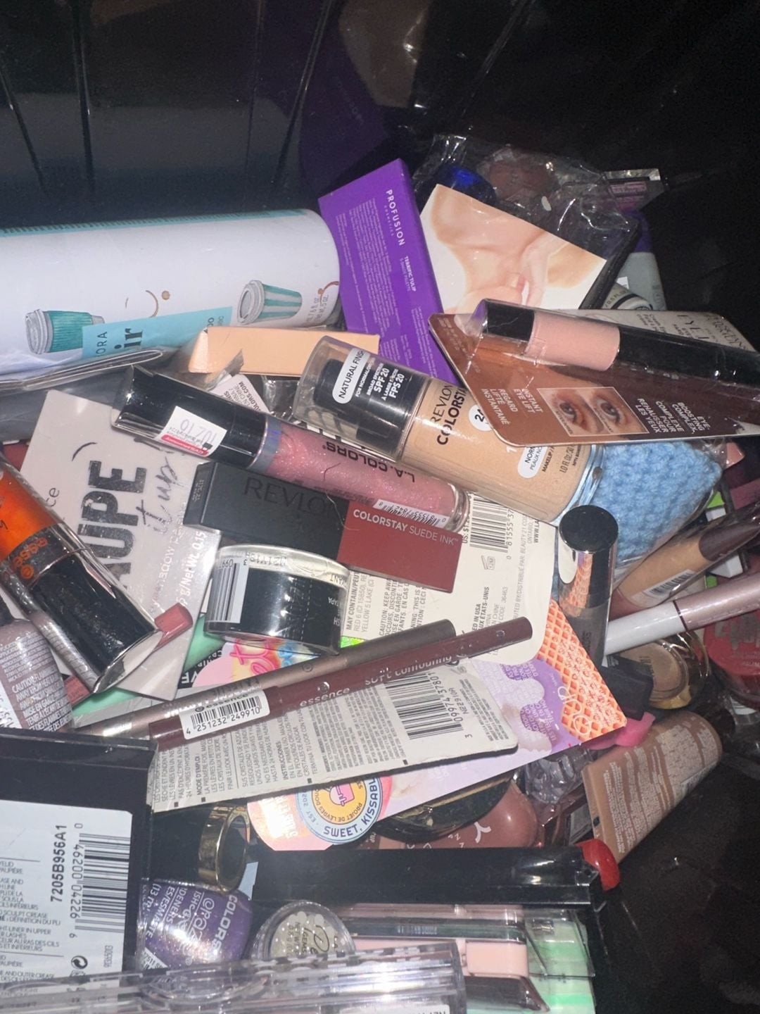 Large Assorted Makeup Beauty Product Lot Tarte Covergirl, revlon etc