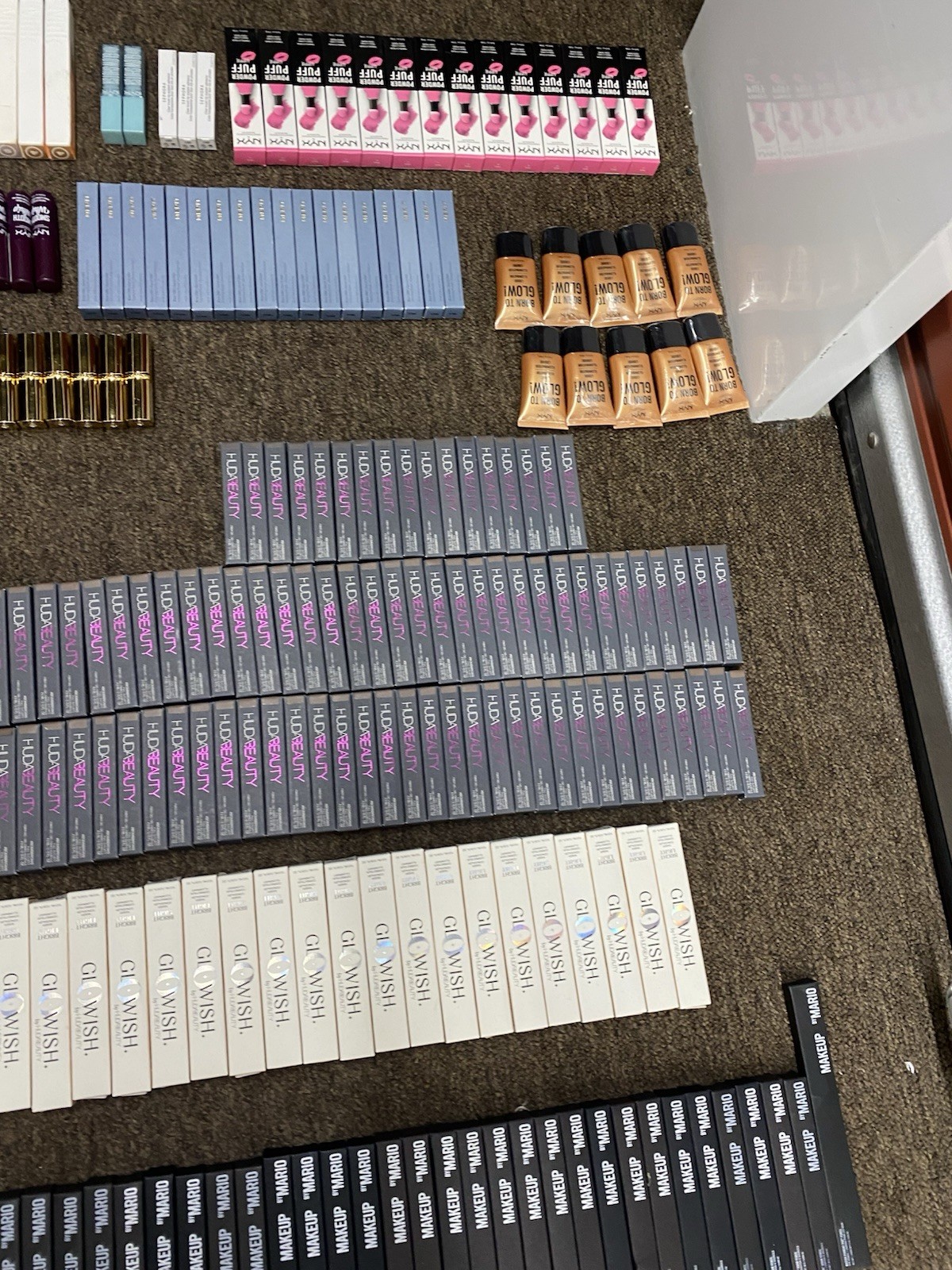 Huge Lot Of High End Makeup 371 Pieces Makeup By Mario NYX Huda Beauty Merit
