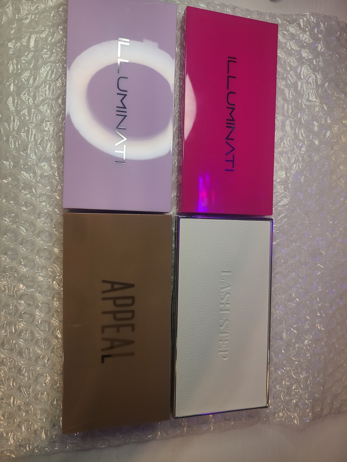 Wholesale MAKEUP Lot Eyeshadow Bundle Lot of 4 PCS