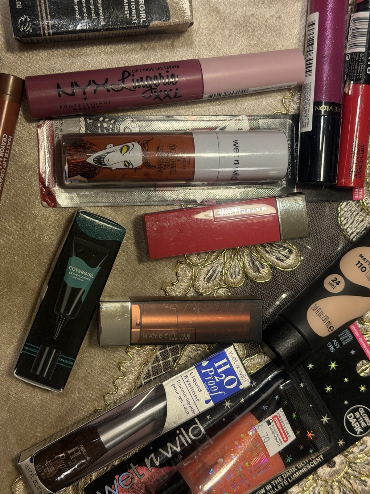 CoverGirl, Revlon, Maybelline, L’Oreal Makeup 60 PCS Lot