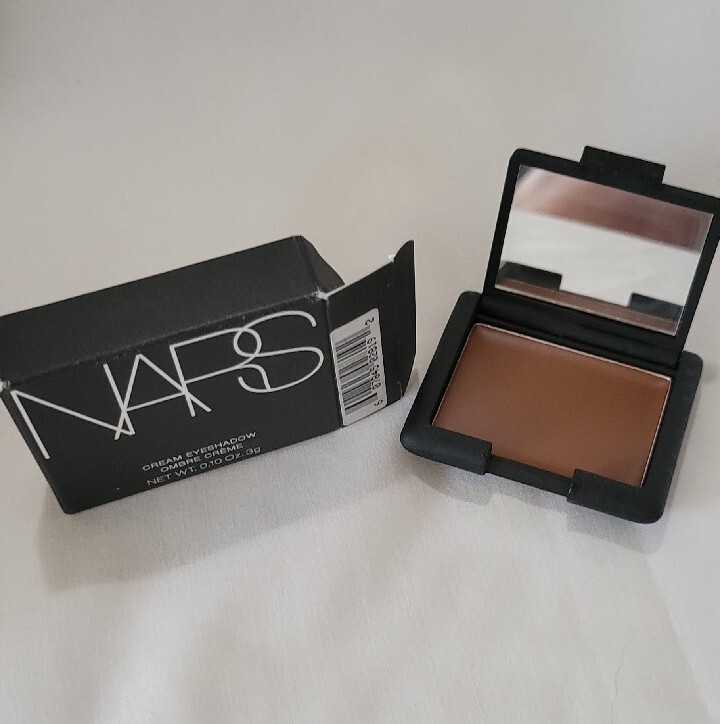 Birch Box Samples Dermablend Serge Normant Liz Earle Suki Caldrea NARS H2