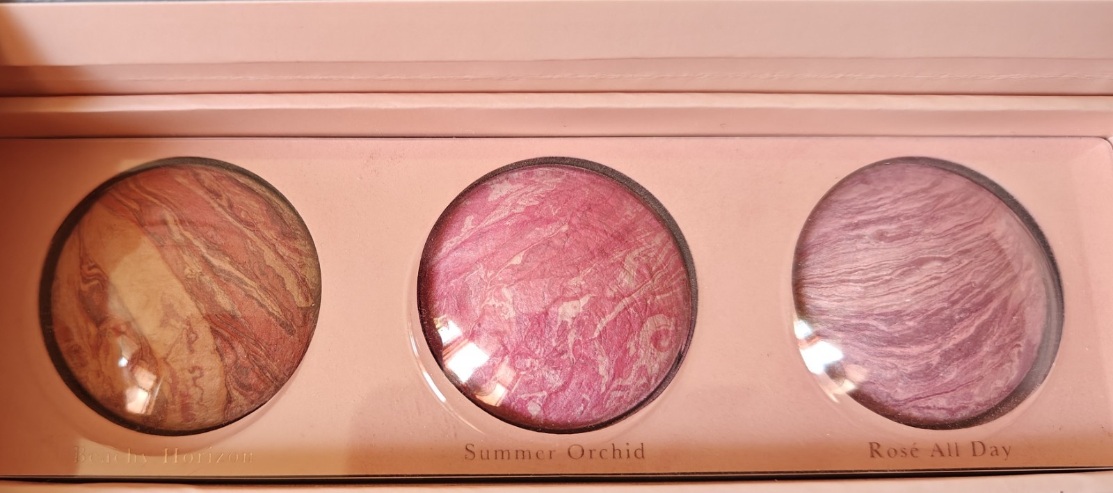 Beauty Bundle Feat: Two-faced, Wander, Urban Decay, Ysl, Givenchy, BareMinerals+