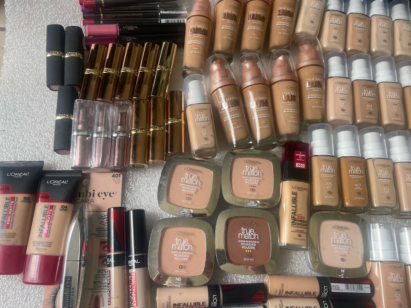 100 X Loreal Mixed Makeup Lot Assorted With Duplicates View
