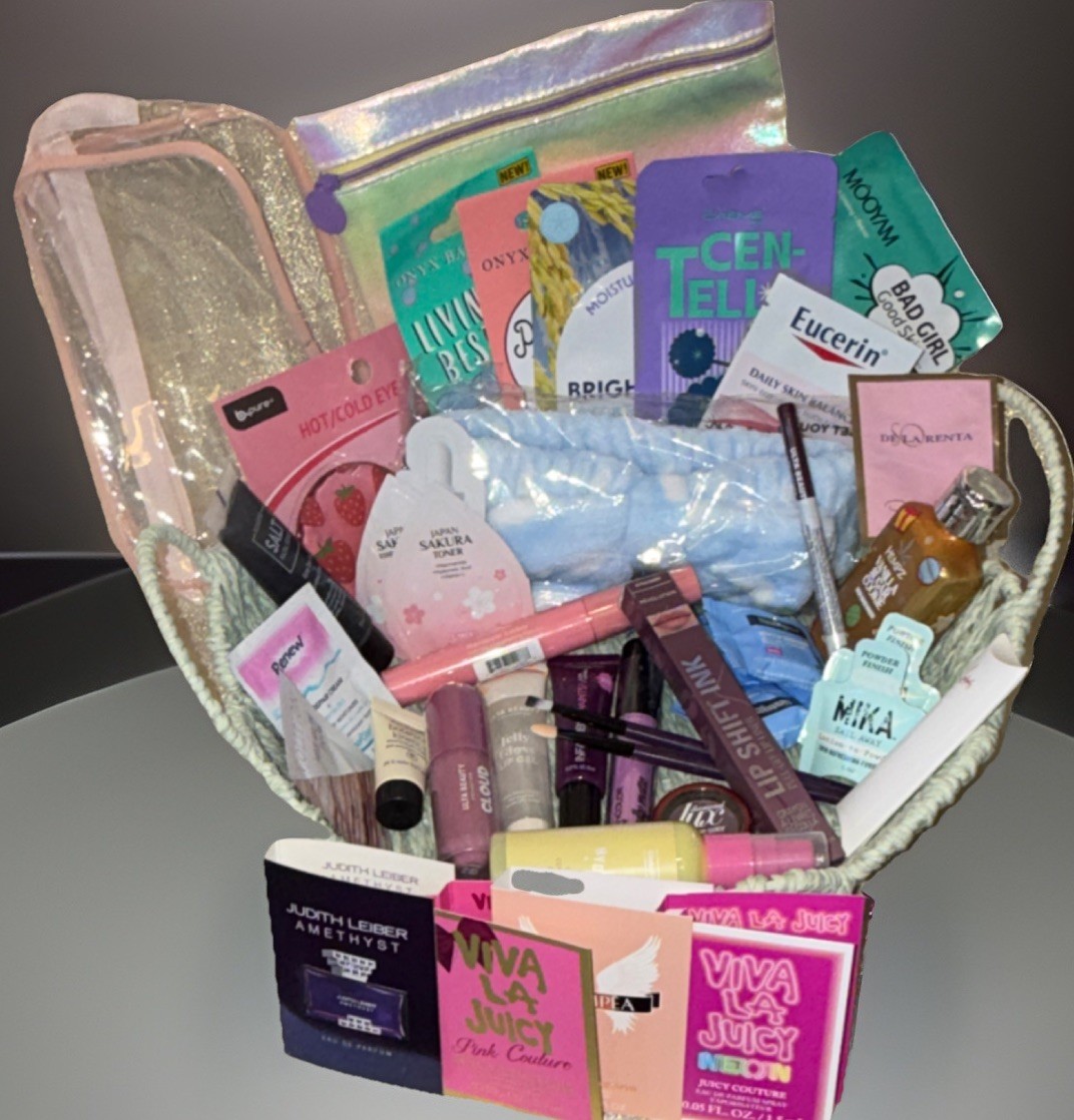 40 PC Ulta Beauty L’Oréal KleanColor Mixed Lot Makeup Skincare Perfume Bags