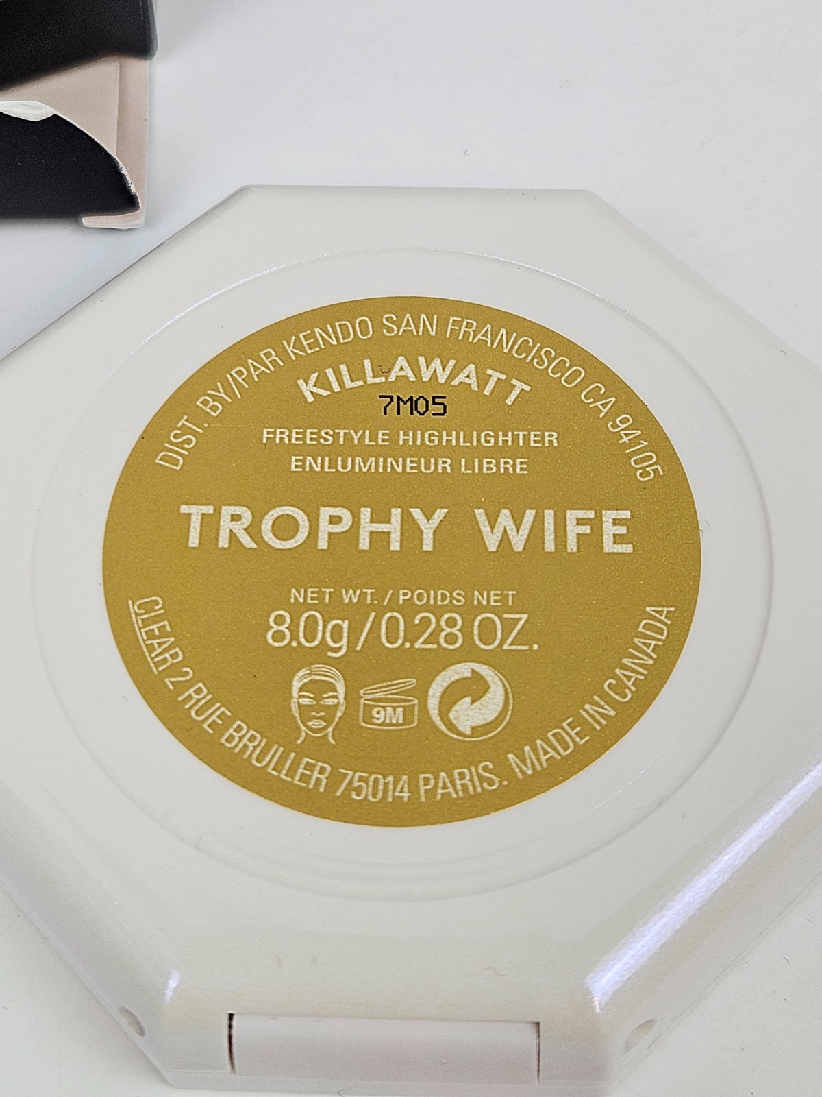 Fenty Beauty Killawatt Freestyle Highlighter 8g/.28 Oz (Color: Trophy Wife)