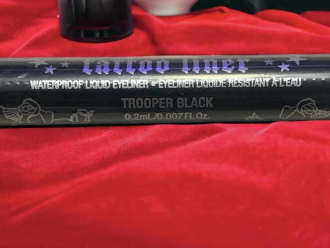 Kat Von D TATTOO LINER + LOCK-IT Setting Powder + STUDDED KISS Creme Lipstick