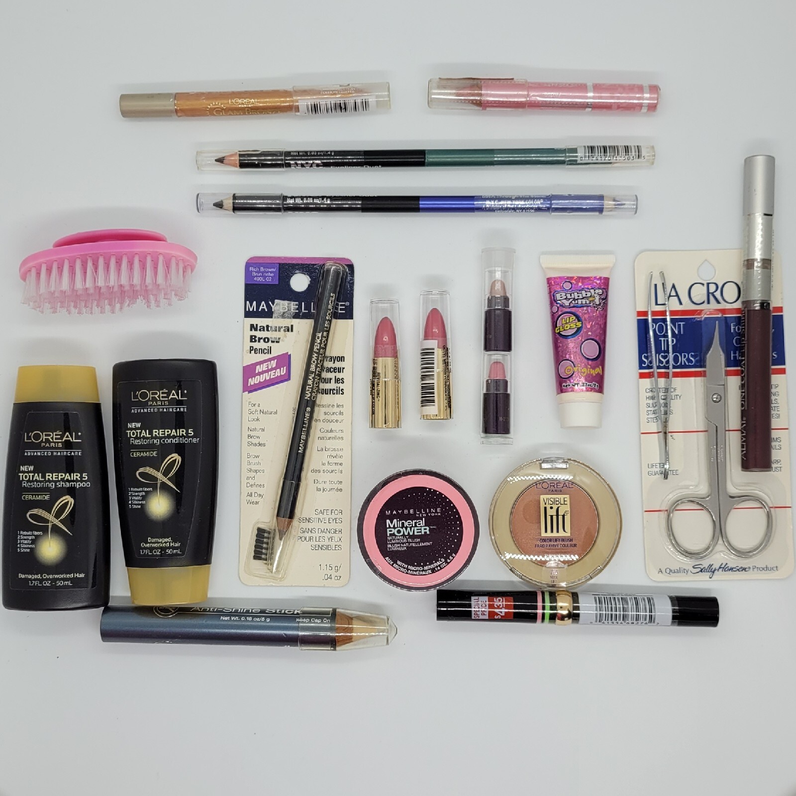 Mixed Beauty Lot 19 Items Almay L’Oreal Maybelline Sally Hansen NYC NEW
