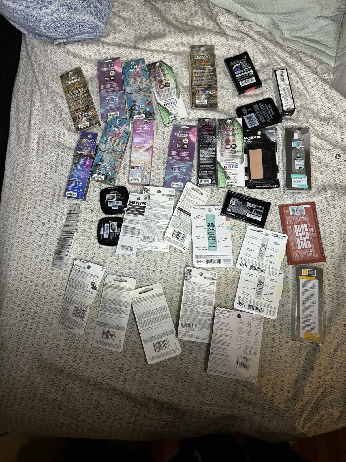 Lot of 33 High-End Skincare Makeup Wholesale Resale Free Shipping Brand New