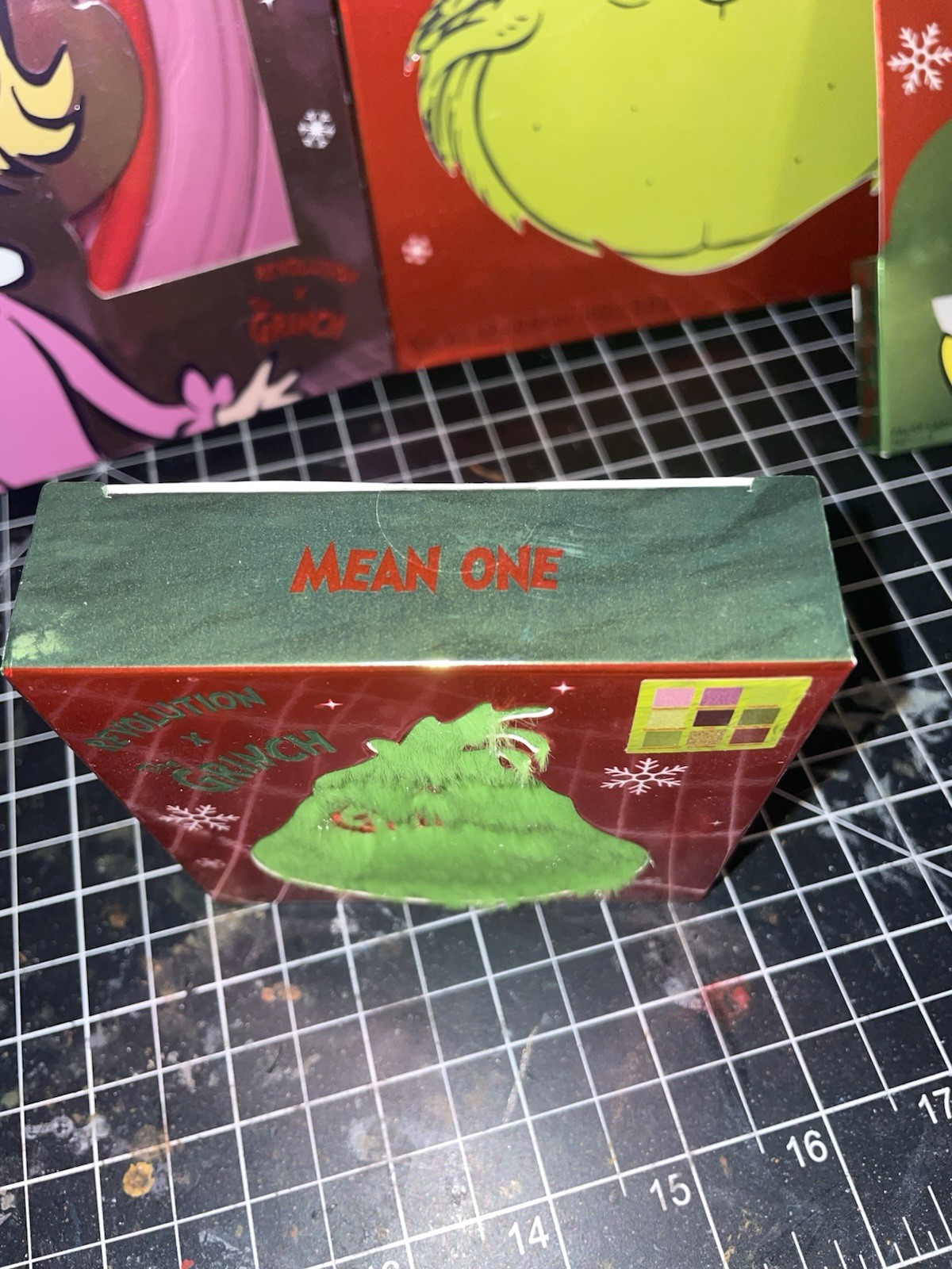 Revolution x The Grinch Makeup Lot Eyeshadow Liquid Set Lashes Sponge Gift Bow