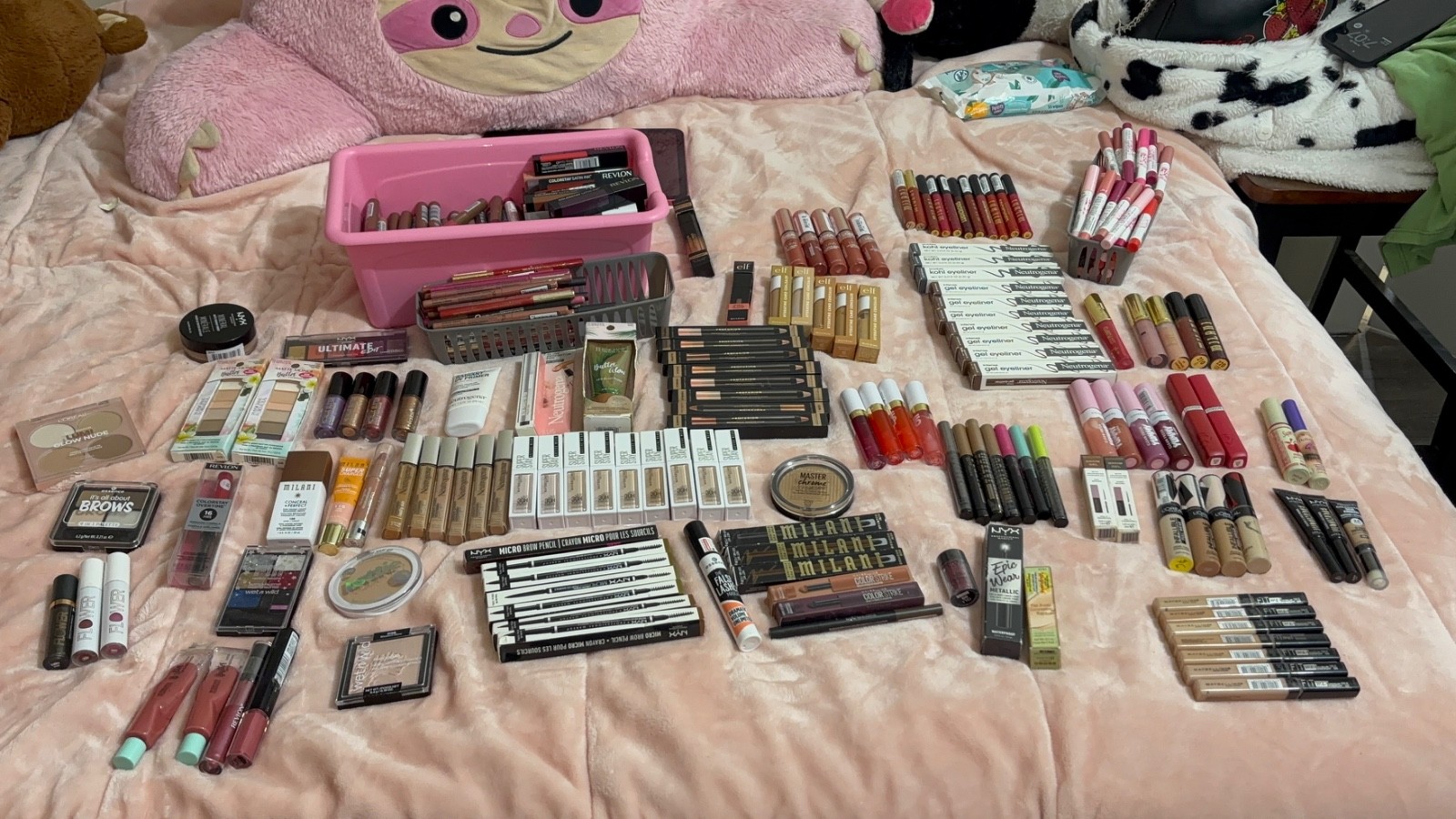 100 pieces make up lot wholesale nyx elf milani L’Oréal