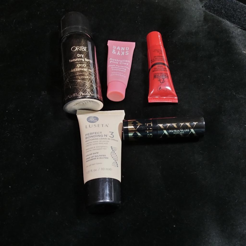 Oribe Dry Spray + Stila Mascara + Luesta Perfect Bonding + Dr PawPaw + Sand Sky