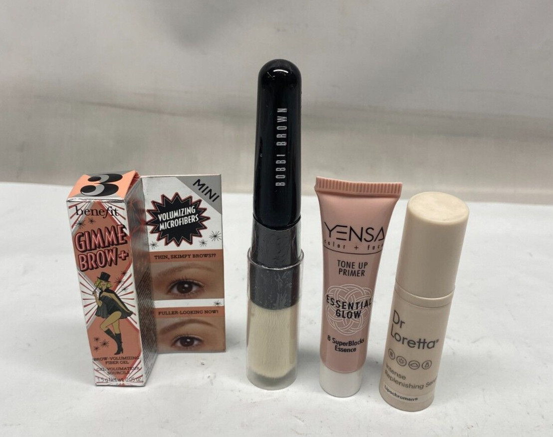 Mixed Makeup Beauty Lot – 19 Sample Pieces – Clinique, Estee Lauder, benefit etc