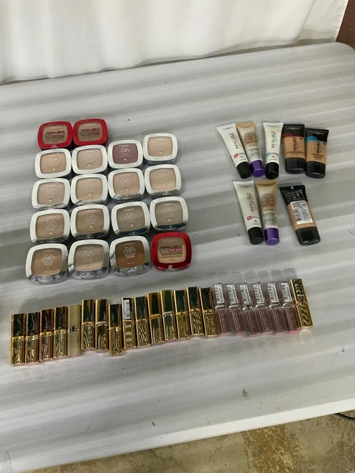 100 X L’Oreal Mixed Makeup Lot Assorted Infallible/Tru Match Other Mixed View