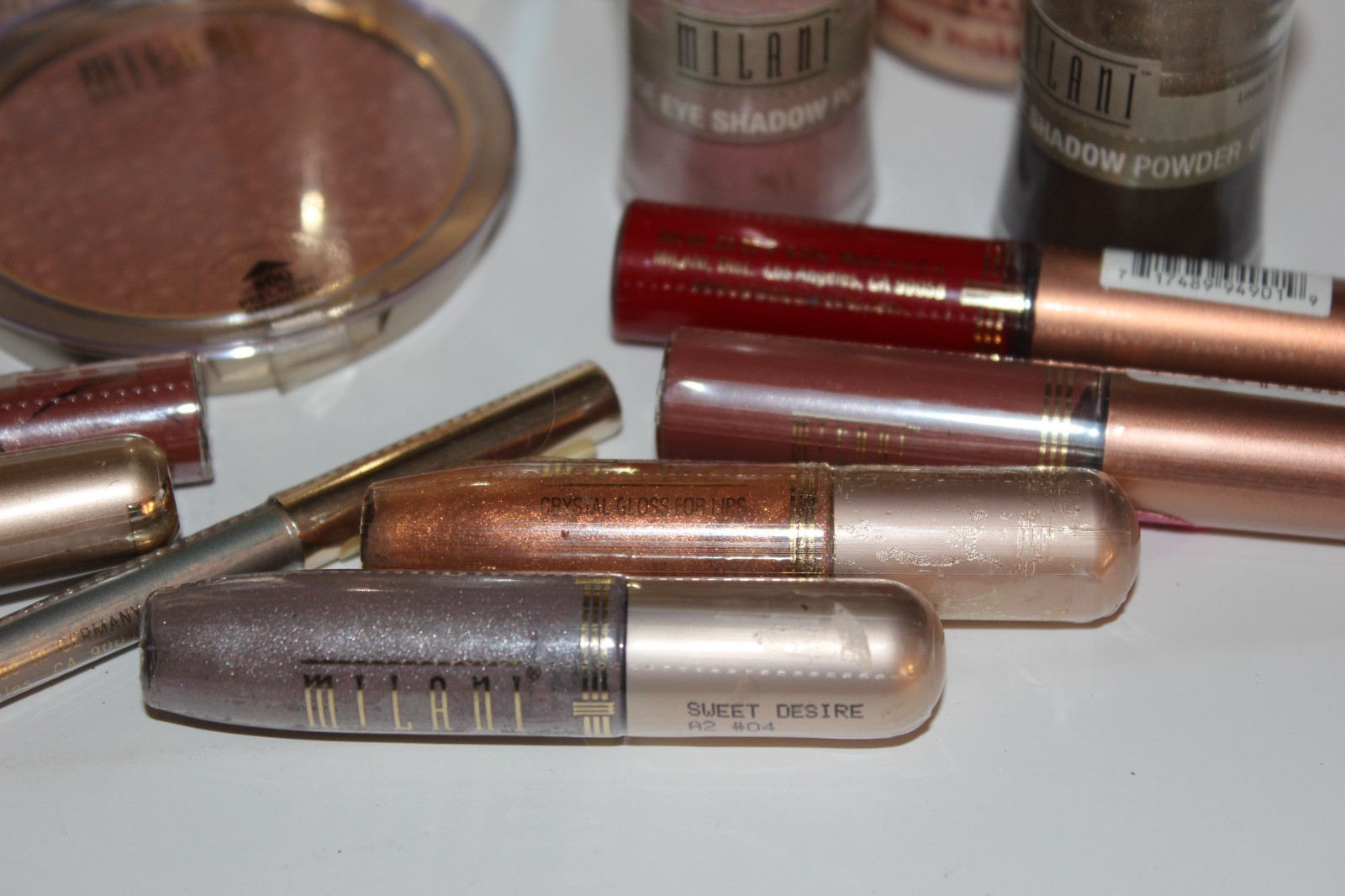 Huge 16 Lot Milani Assorted Eye Shadow, Lips, Loose & Pressed Powder, Mineral