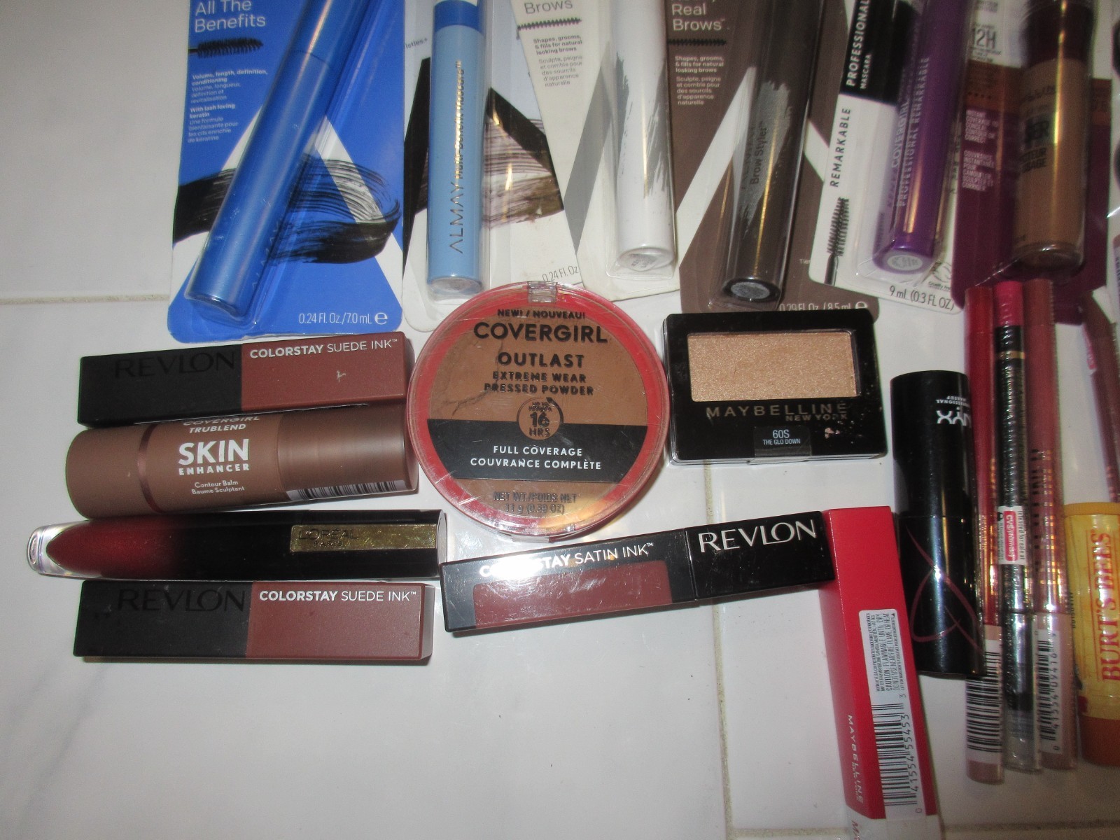 Make up lot 25pcs Maybelline, L’oreal, Elf, Cover girl, Revlon etc. Group 8