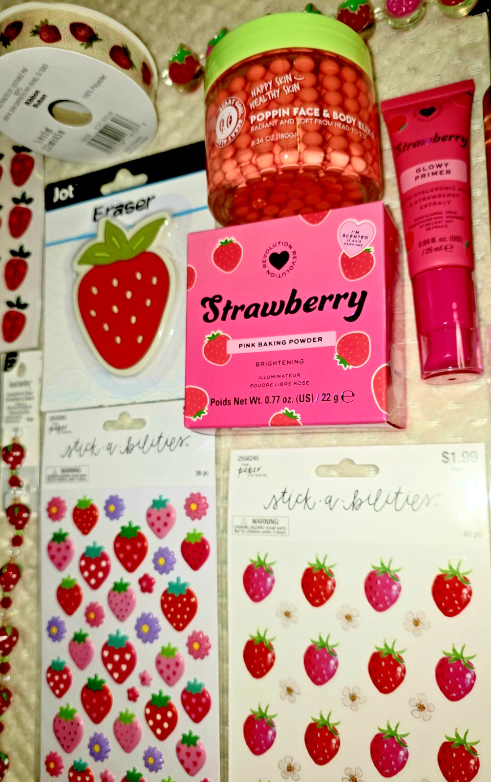 Strawberry Lovers 🍓 HUGE NEW GIFT LOT 30 Pcs Lip Gloss Balm Setting Powder