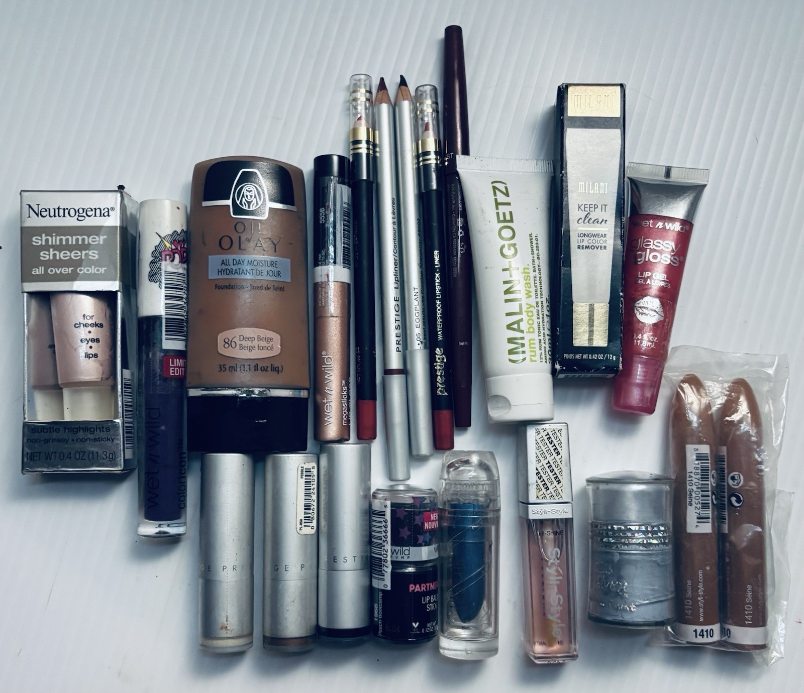 Lot Of Discontinued Collectible Make Up 20 Pcs Make Up For Artists & Enthusiasts