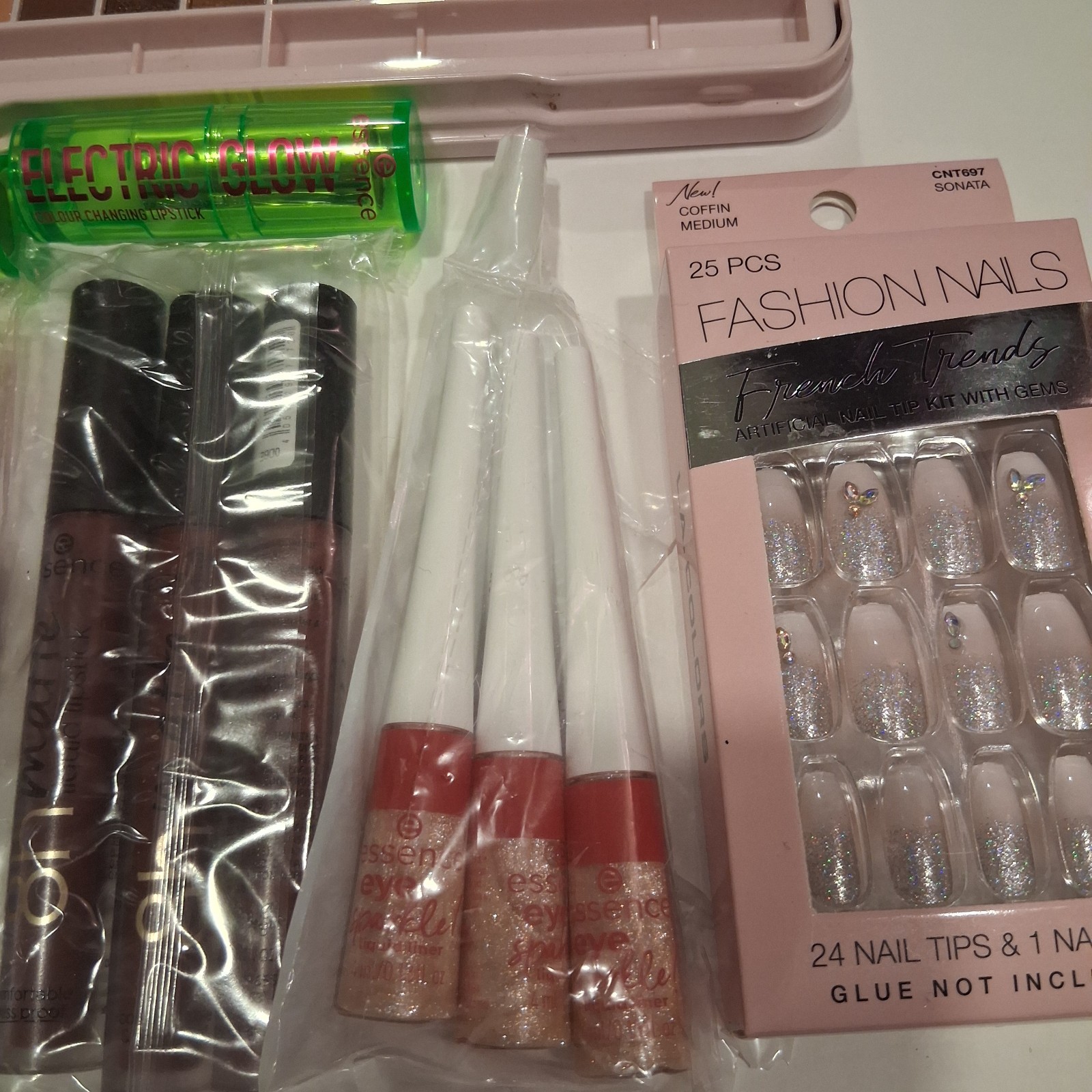Assorted Full Size Makeup Lot: Nude Palette, Dual Diva Compact, Electric Glow