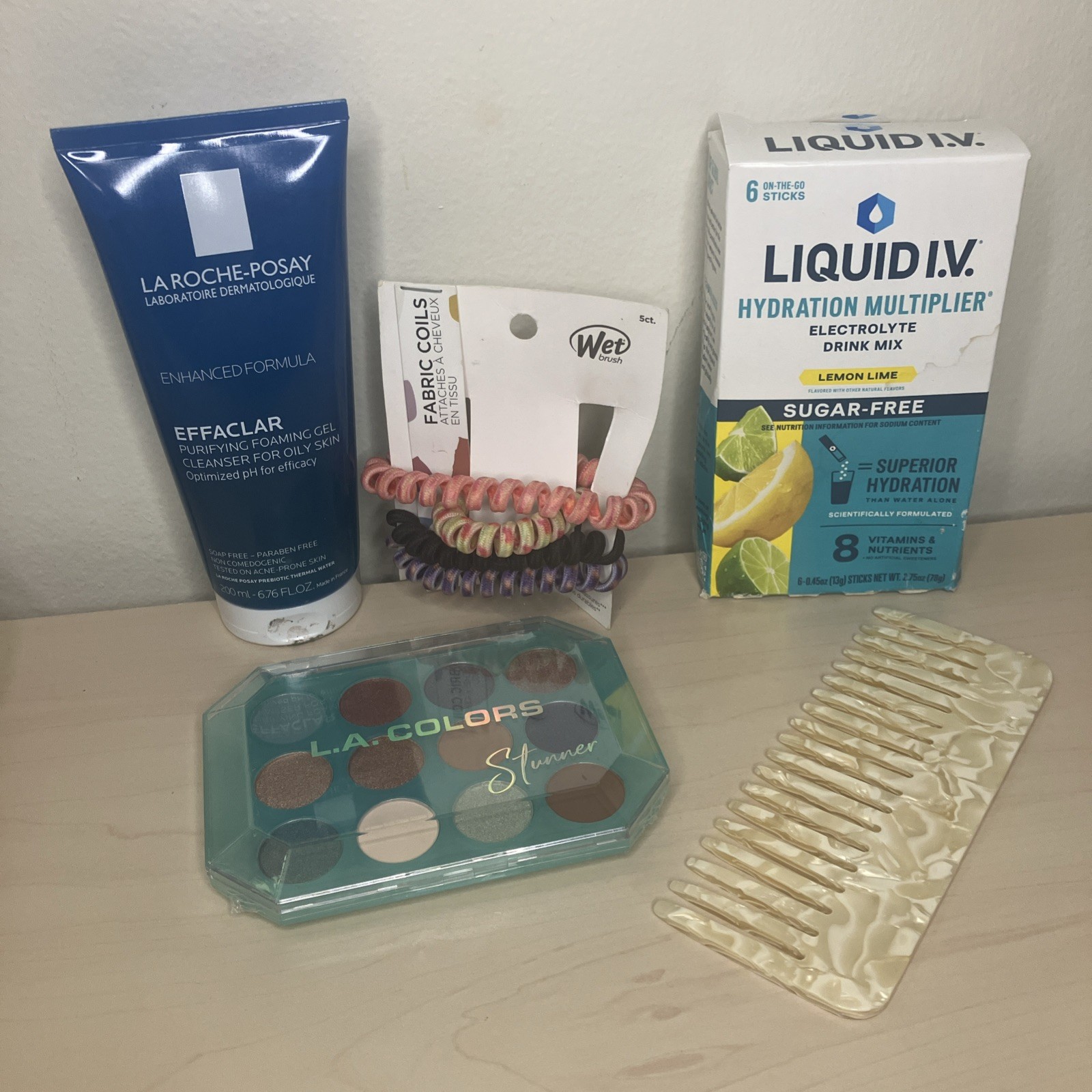 LA ROCHE-POSAY Cleanser Oily Skin Beauty Lot Hair Liquid IV Eyeshadow Palette