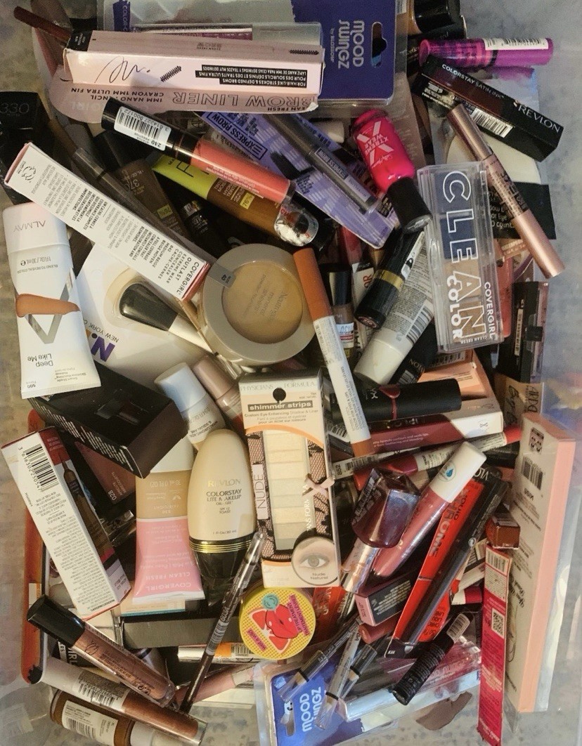120 pcs Wholesale Mixed Makeup Lot Milani L’Oréal Nyx Revlon Mally CoverGirl …