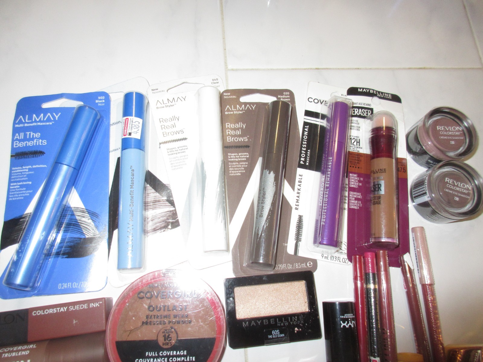 Make up lot 25pcs Maybelline, L’oreal, Elf, Cover girl, Revlon etc. Group 8