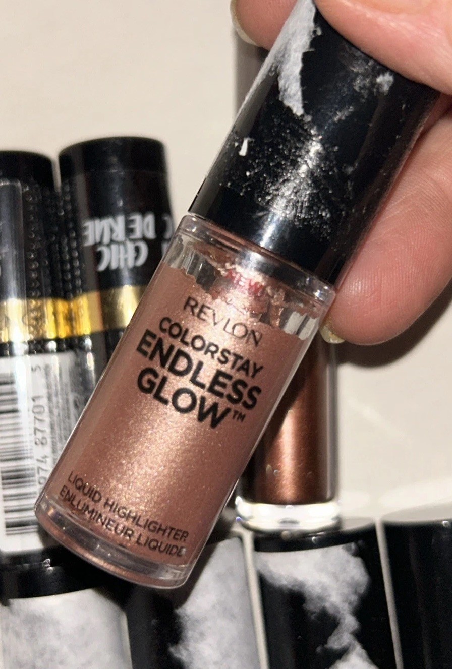 REVLON LOT. 3 Lipstick/Pearl/041. 12 Rose Quartz Highlighter. 1 Bronze Eyeshadow