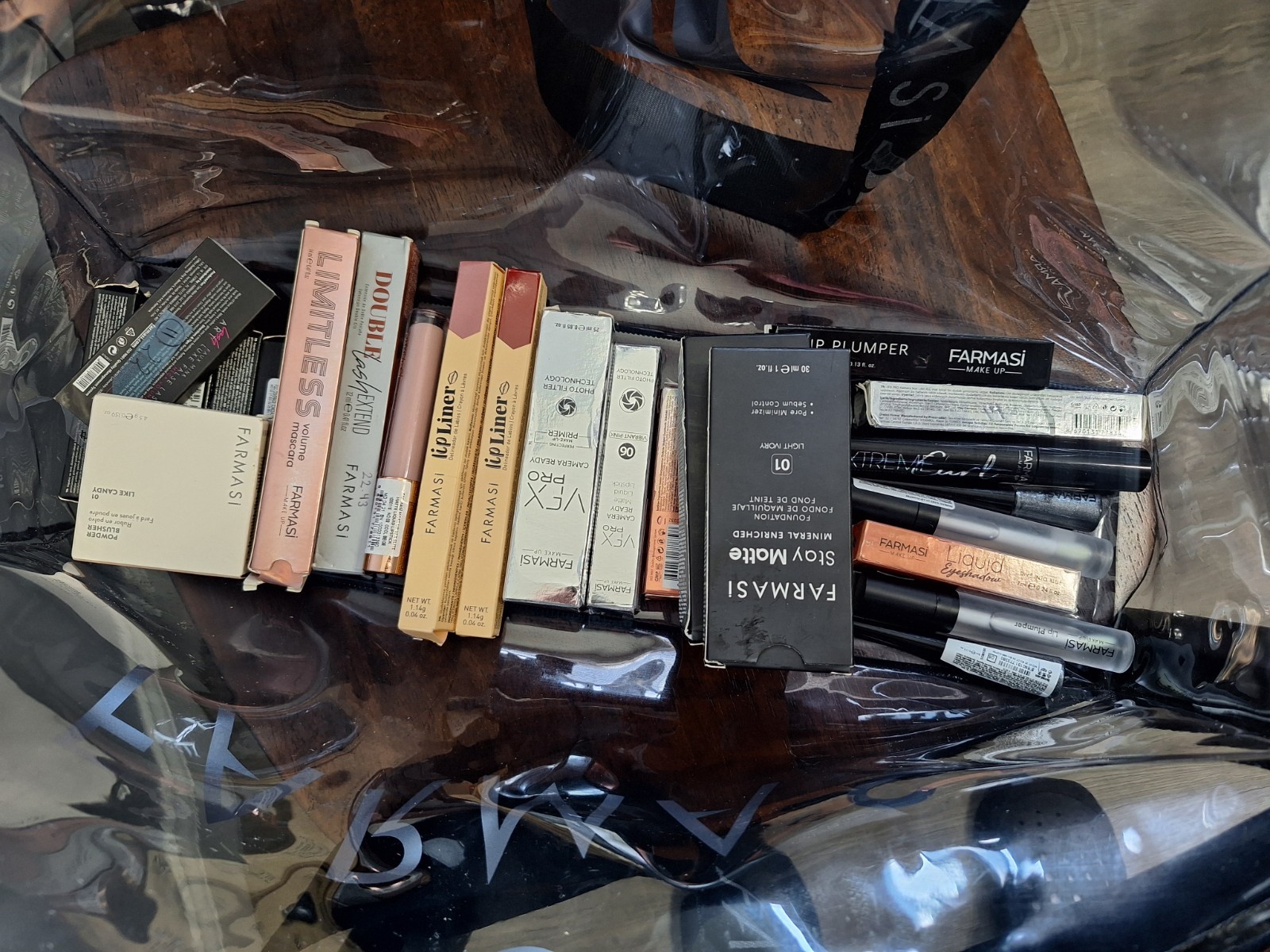 Farmasi: 58 pieces, Makeup box and bulk creams—50% off.