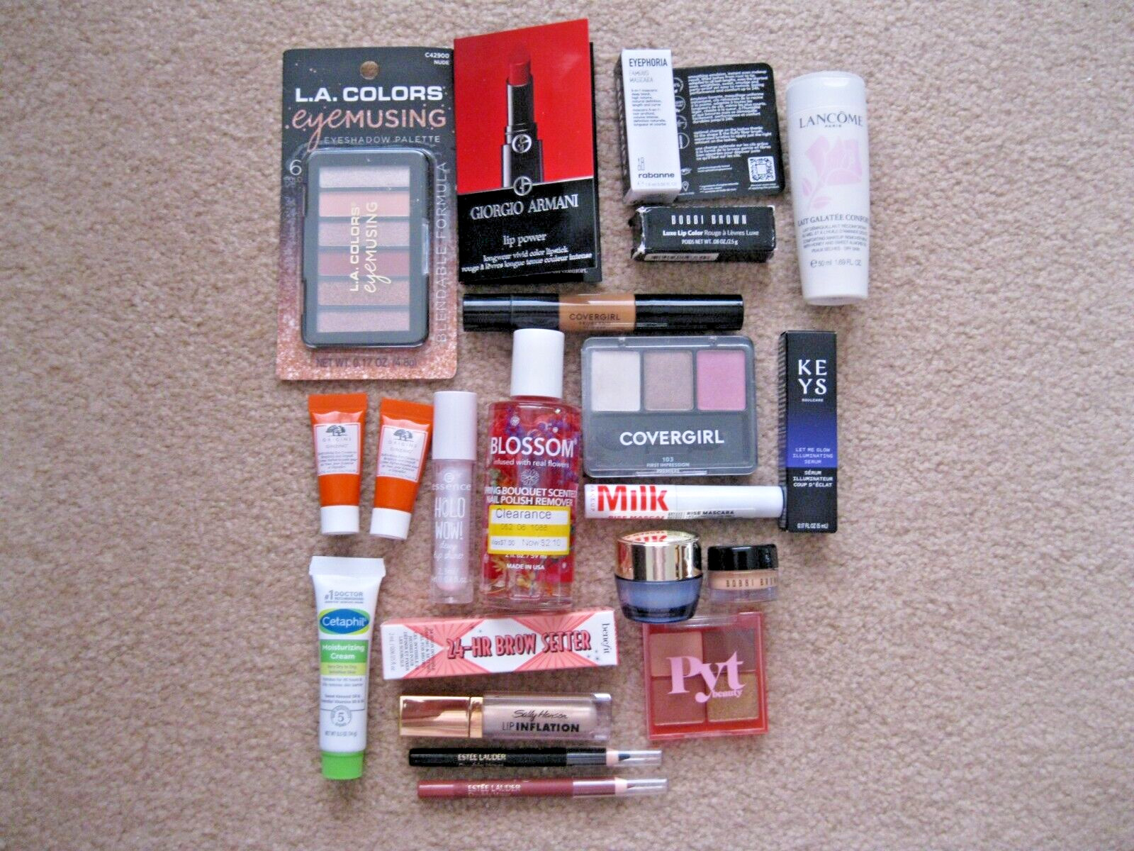Lot of 20 – Mixed Cosmetics/Skincare with Makeup Bag