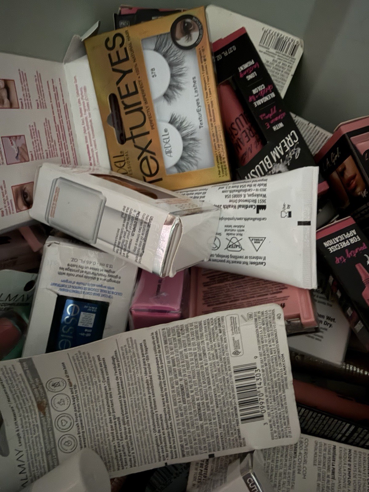 NEW Makeup, Health, Beauty Cosmetics Bundle Lot – 100 Pieces Assorted Wholesale