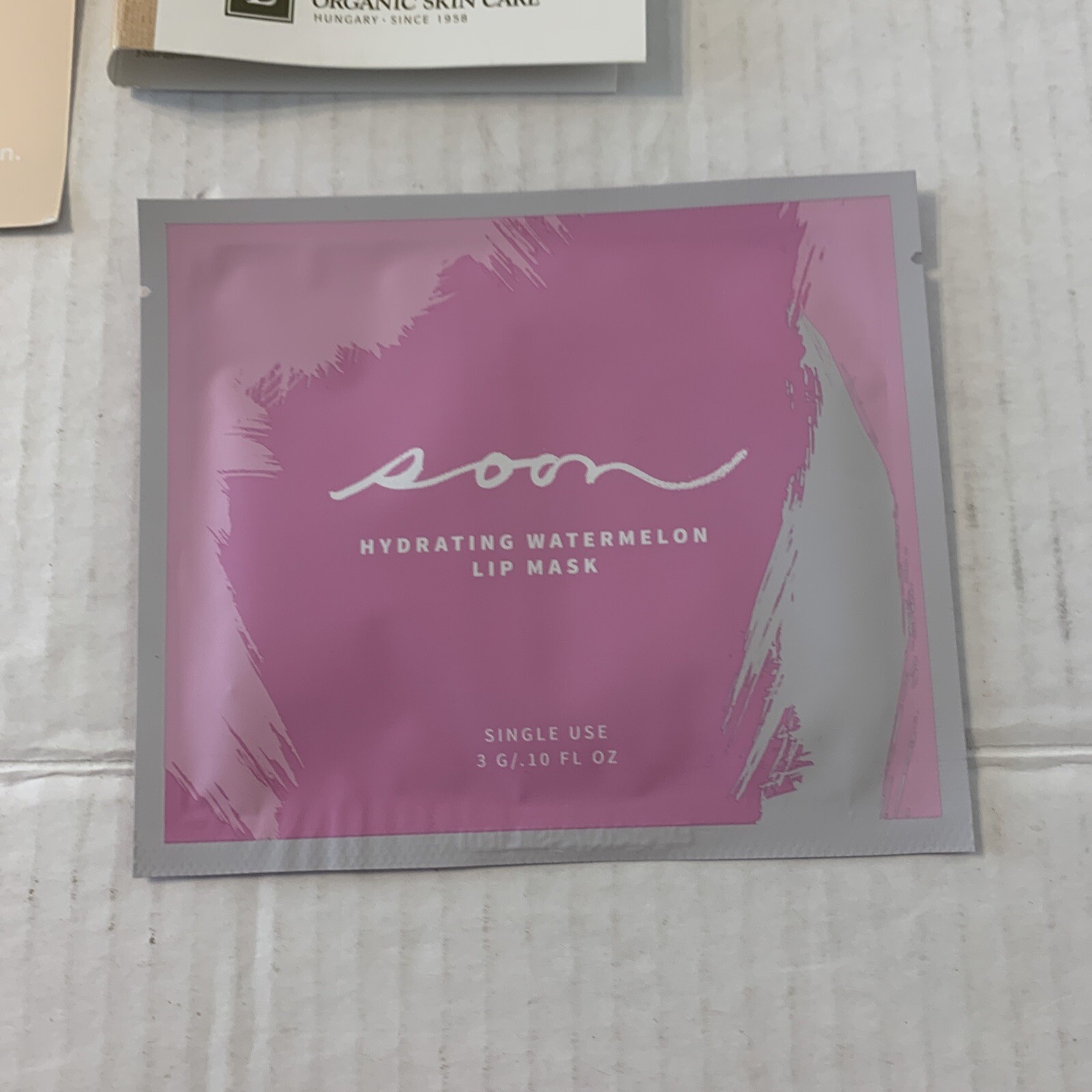 Lot of 5 Skin Care/ Bueaty Product Samples. Eminenece, Lip Mask, Dermablend