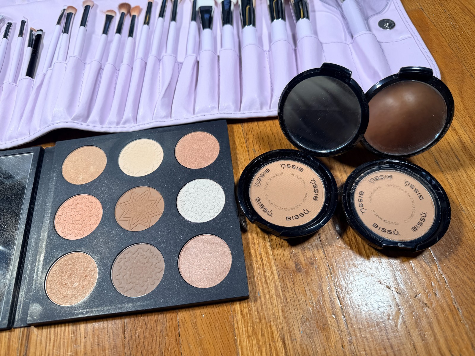 Makeup Bundle — Brush Set + Smashbox Palette + Bissú Powders