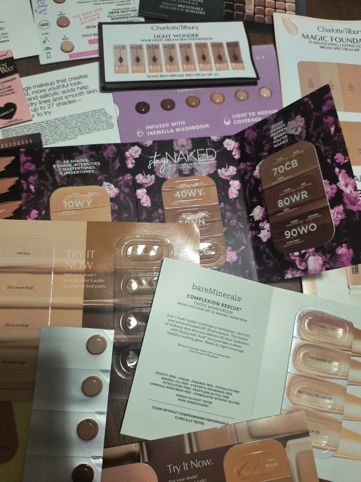 Lot of 17 Random Mix Brands Foundation/Concealer Samples