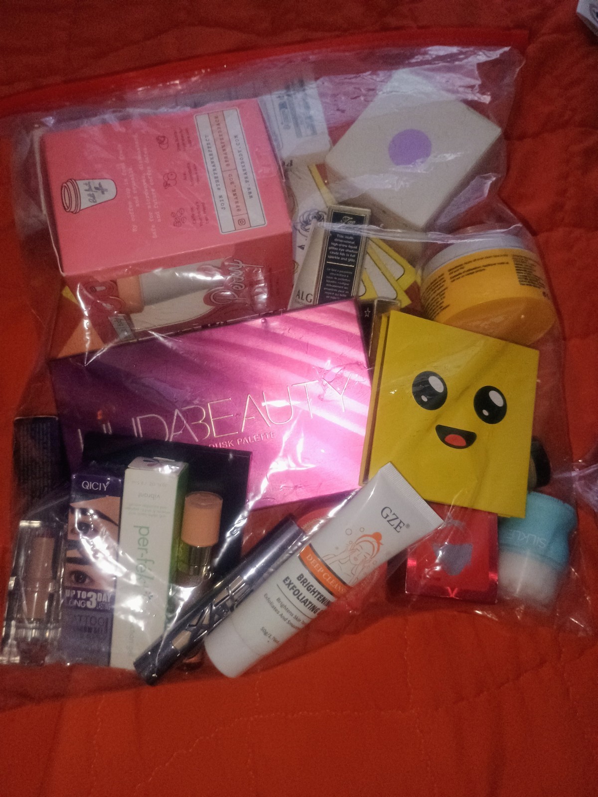 QICY, GZE Assorted Makeup Lot Full & Sample Size Mixed