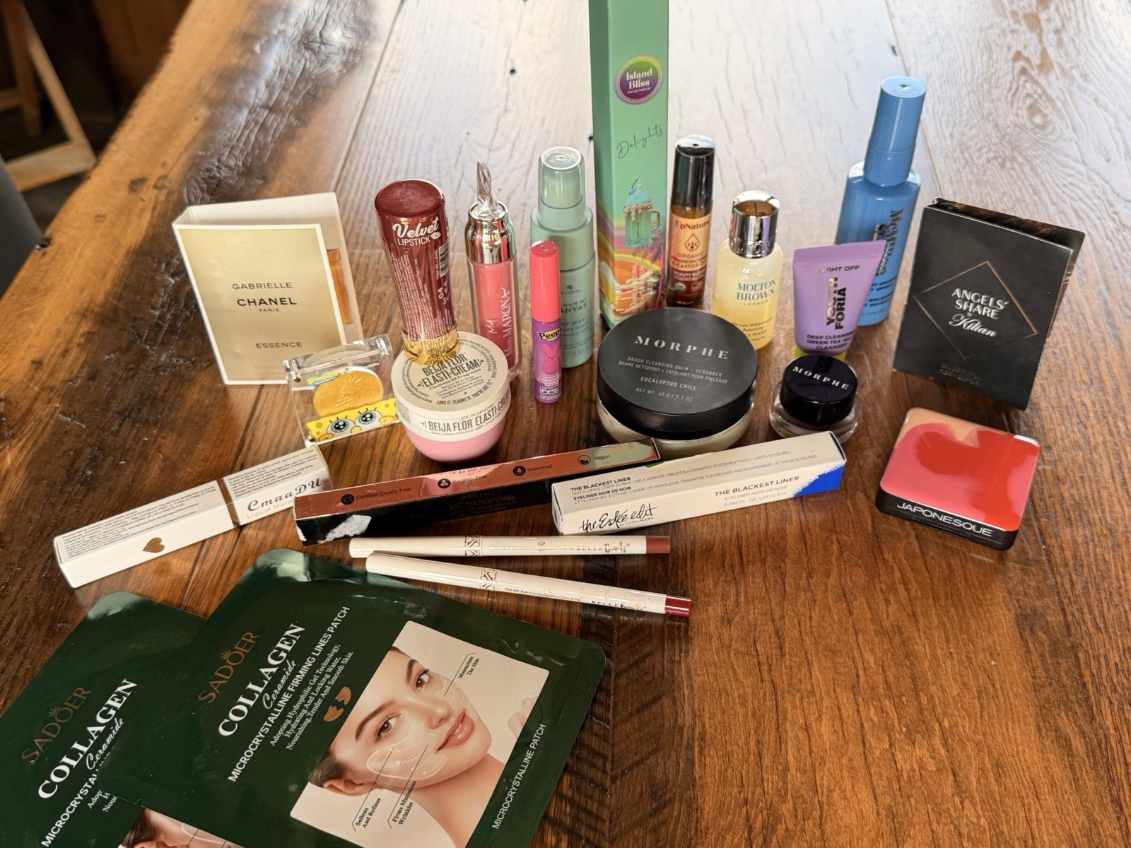 Beauty Bundle 23 Items- SOL De Janero Chris McMillan Morphe Alterna Youth Foria