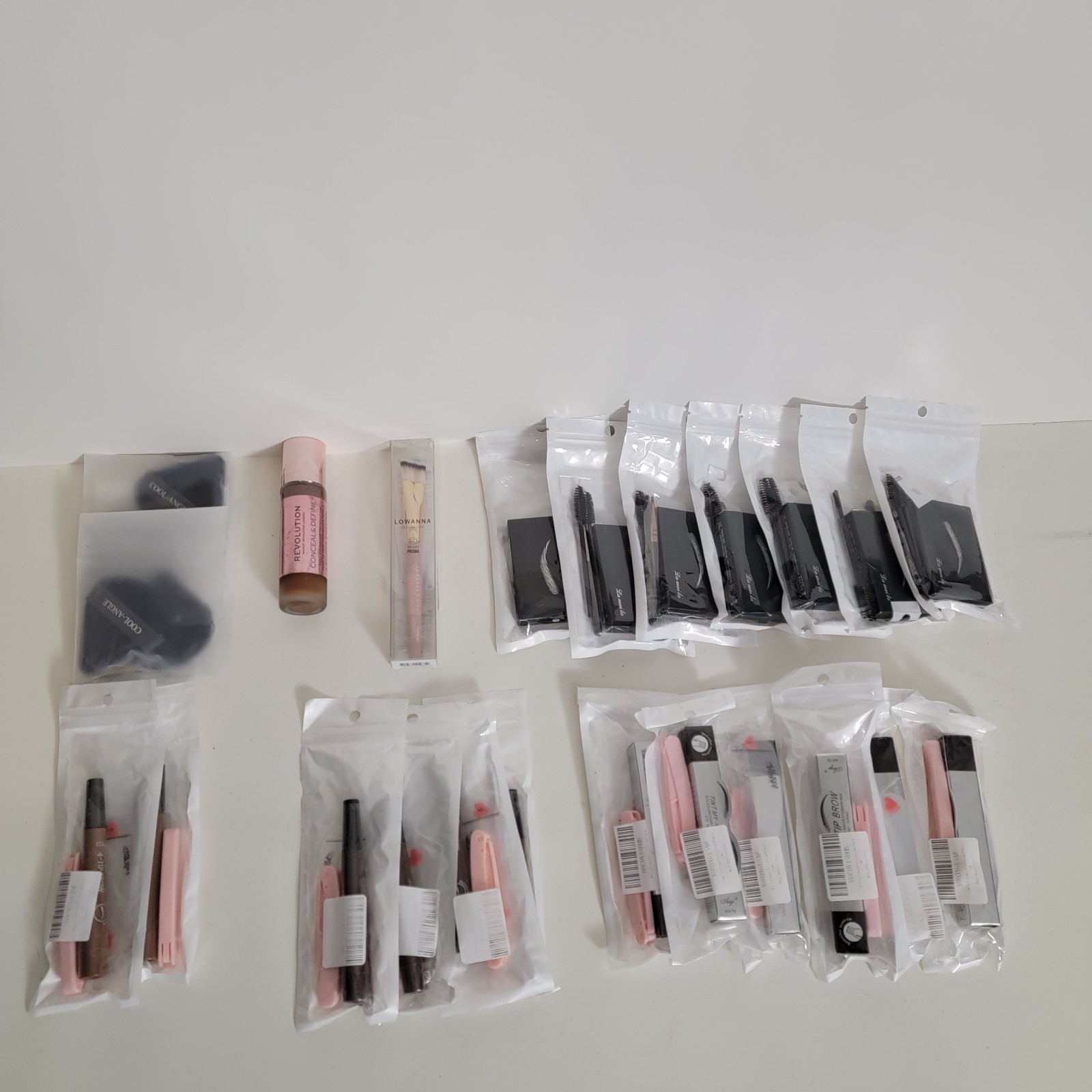 Wholesale Cosmetics Makeup Beauty Lot 23 Pieces Makeup Lot
