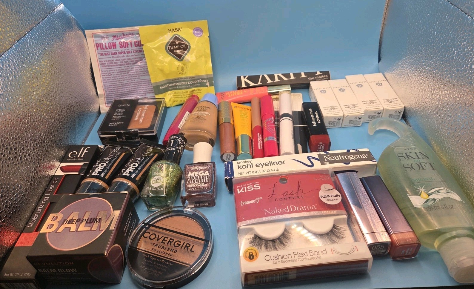 Beauty Lot 29pcs All New – Revolution, Covergirl, E.L.F. Bobbi Brown And More
