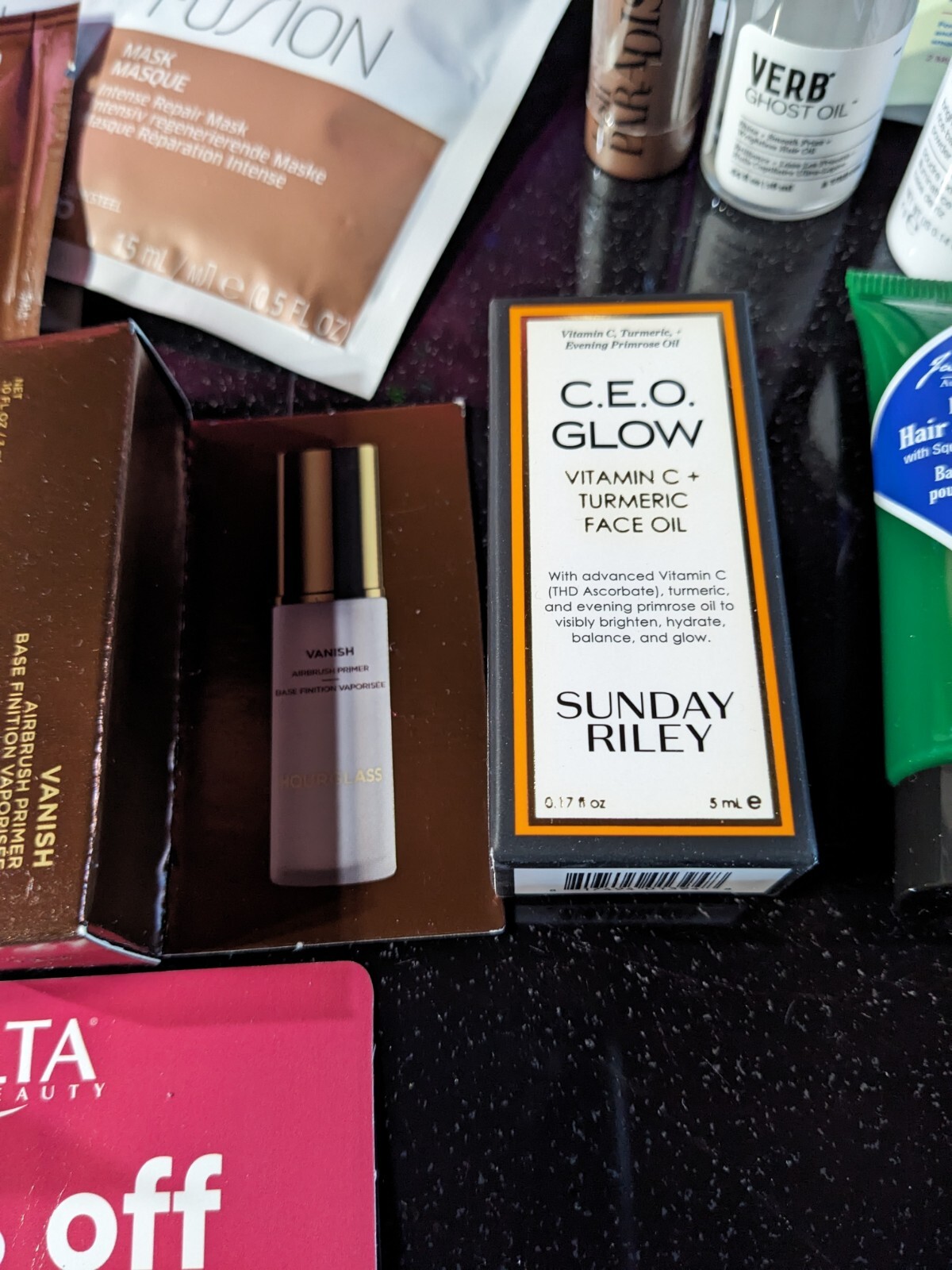 30 Piece Mixed Beauty Bag 11 Perfumes, Kiehls, It, Sunday Riely, Fame, Daisy