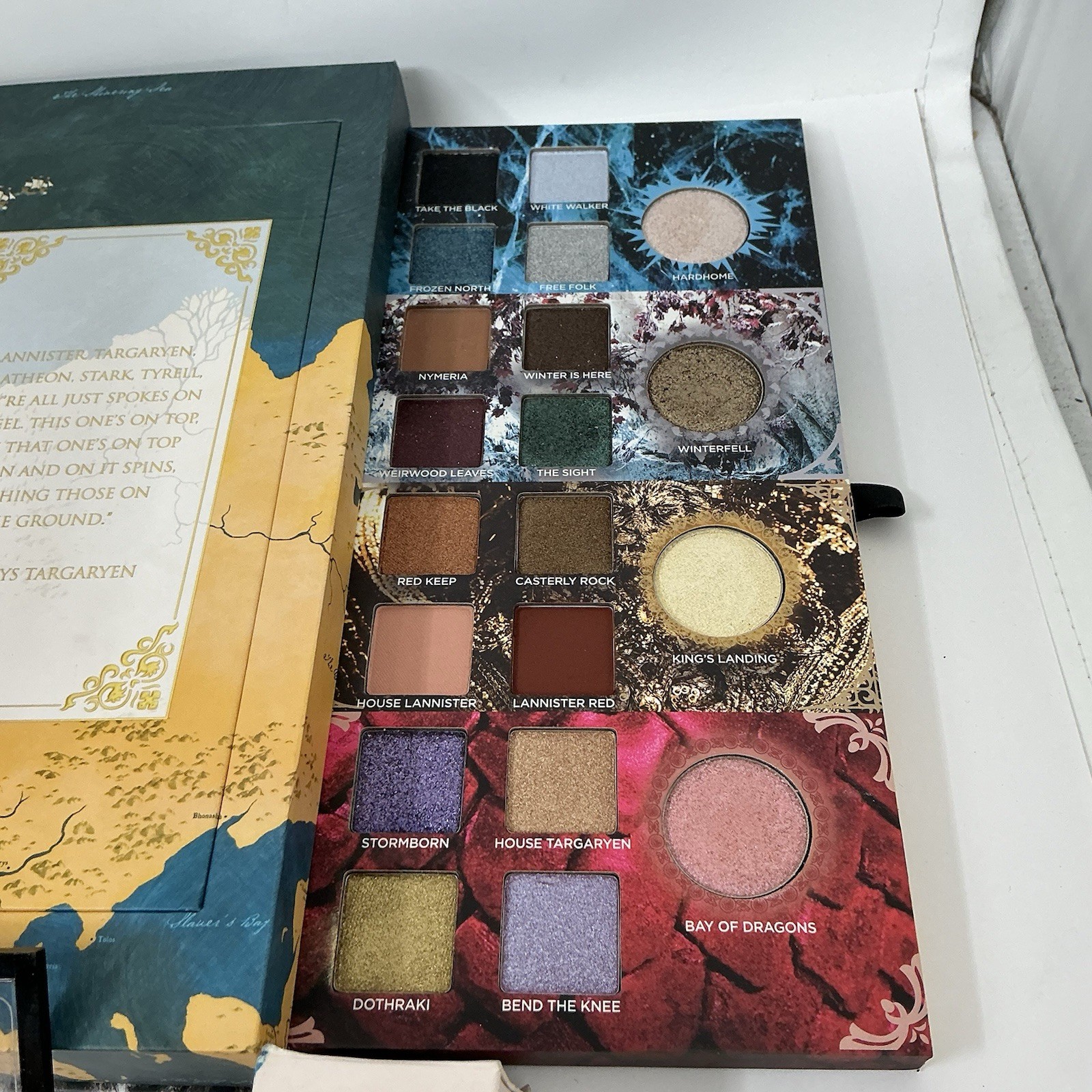 Premium Makeup Case Set Eyeshadow Palettes Kit Spray Jewelry Bundle