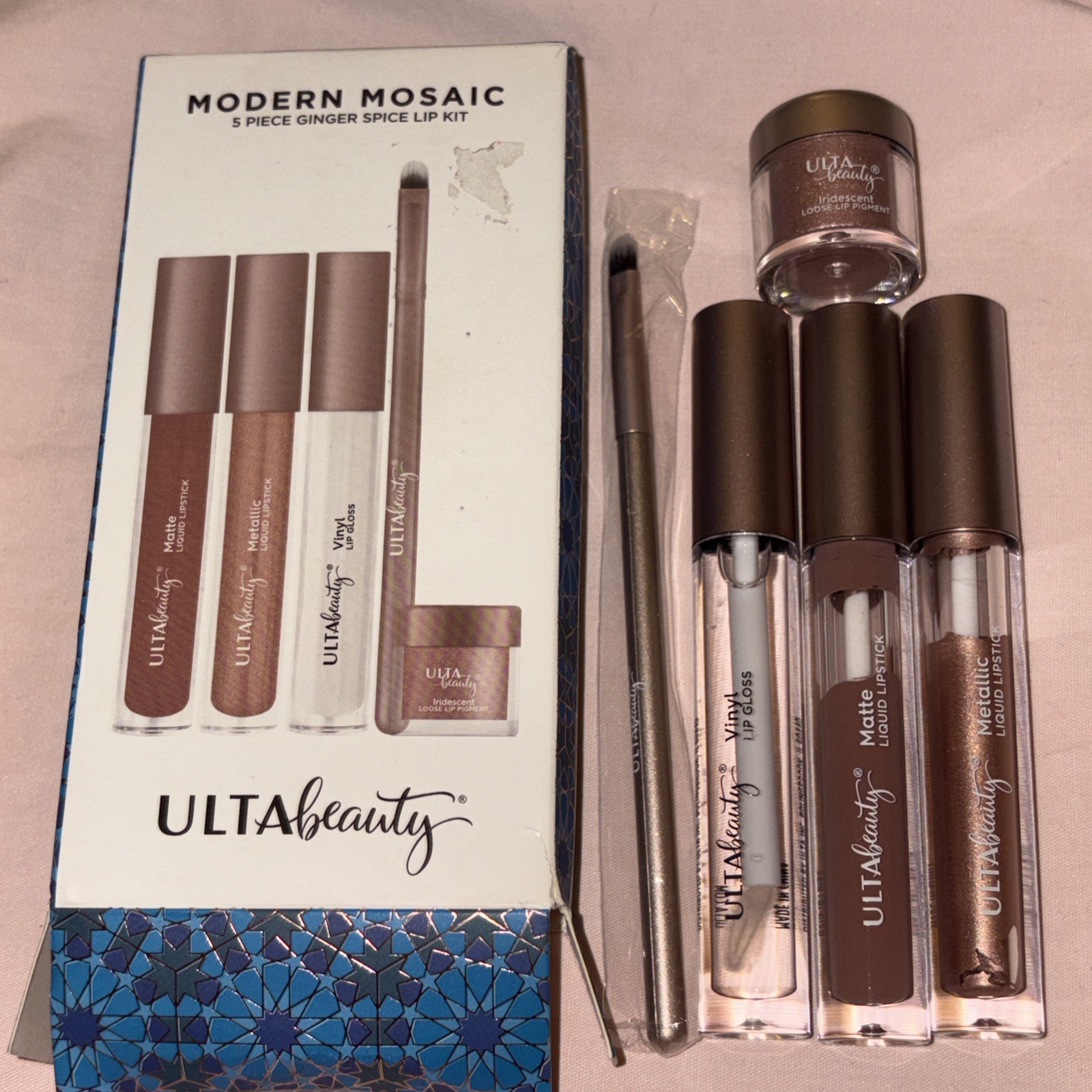 5-Pack x Whish Vanilla Bean Lip Scrub + ULTA Modern Mosaic Ginger Spice Lip Kit