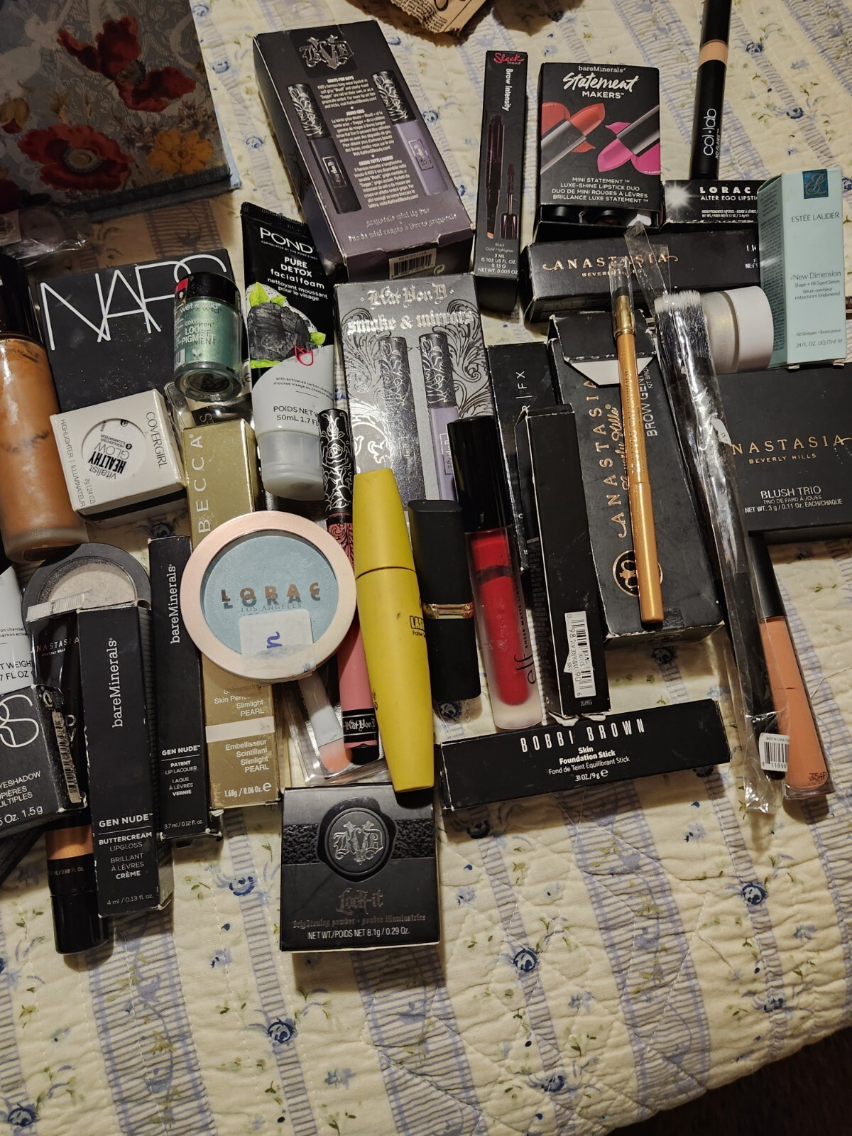 Bulk Wholesale Cosmetics, Haircare, Body Care, Bags. Lot Of 10. Chosen At Rando