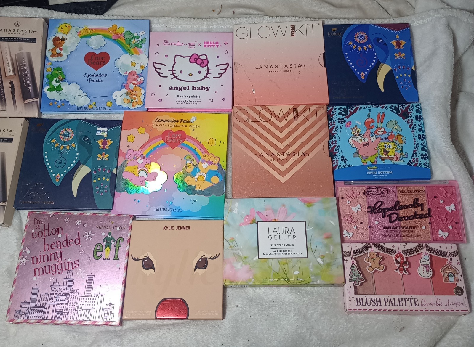 AFFORDABLE MAKEUP (READ DESCRIPTION)