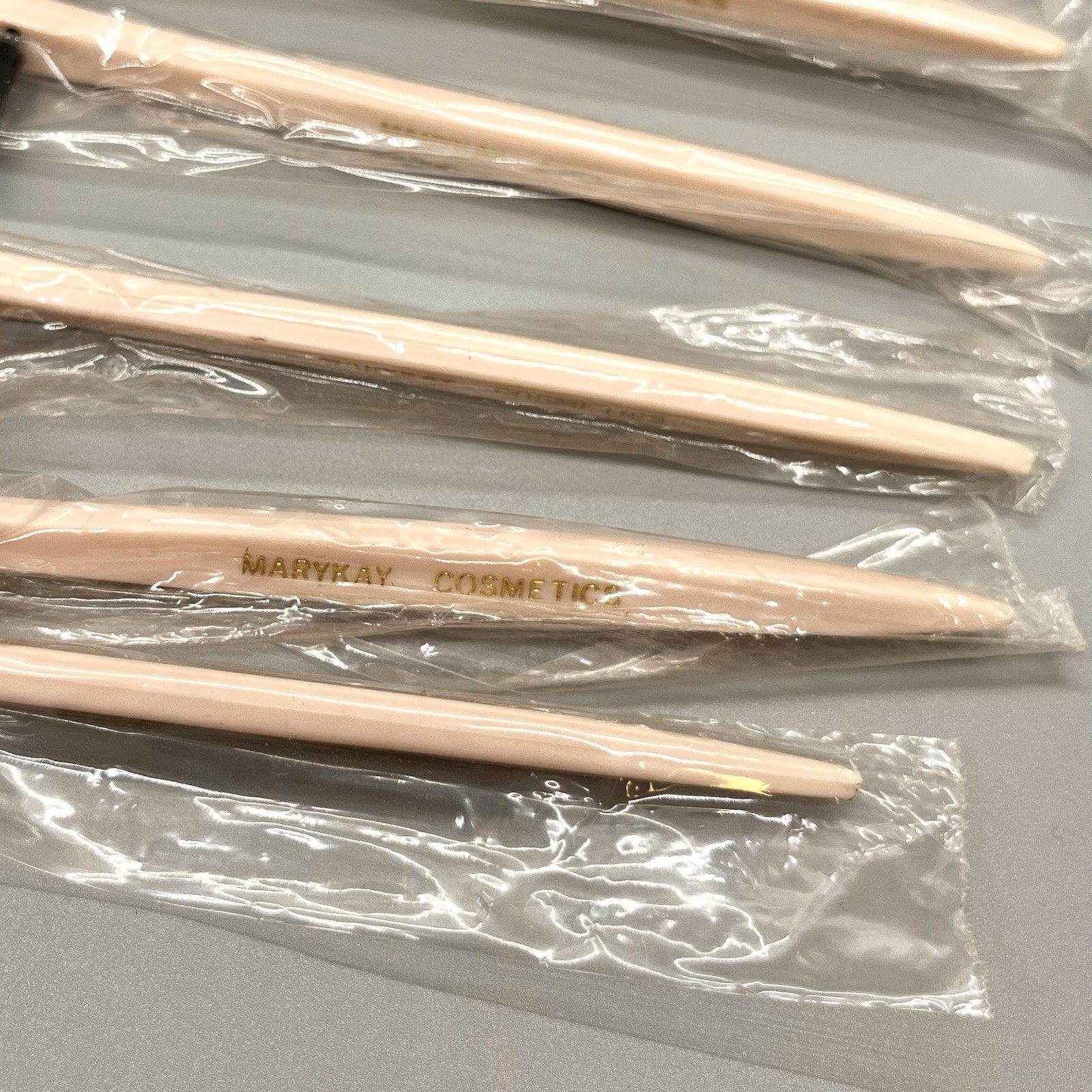 Vintage 1980s? Lot of 8 Mary Kay Eyebrow Brush 5″ Pink Discontinued NOS