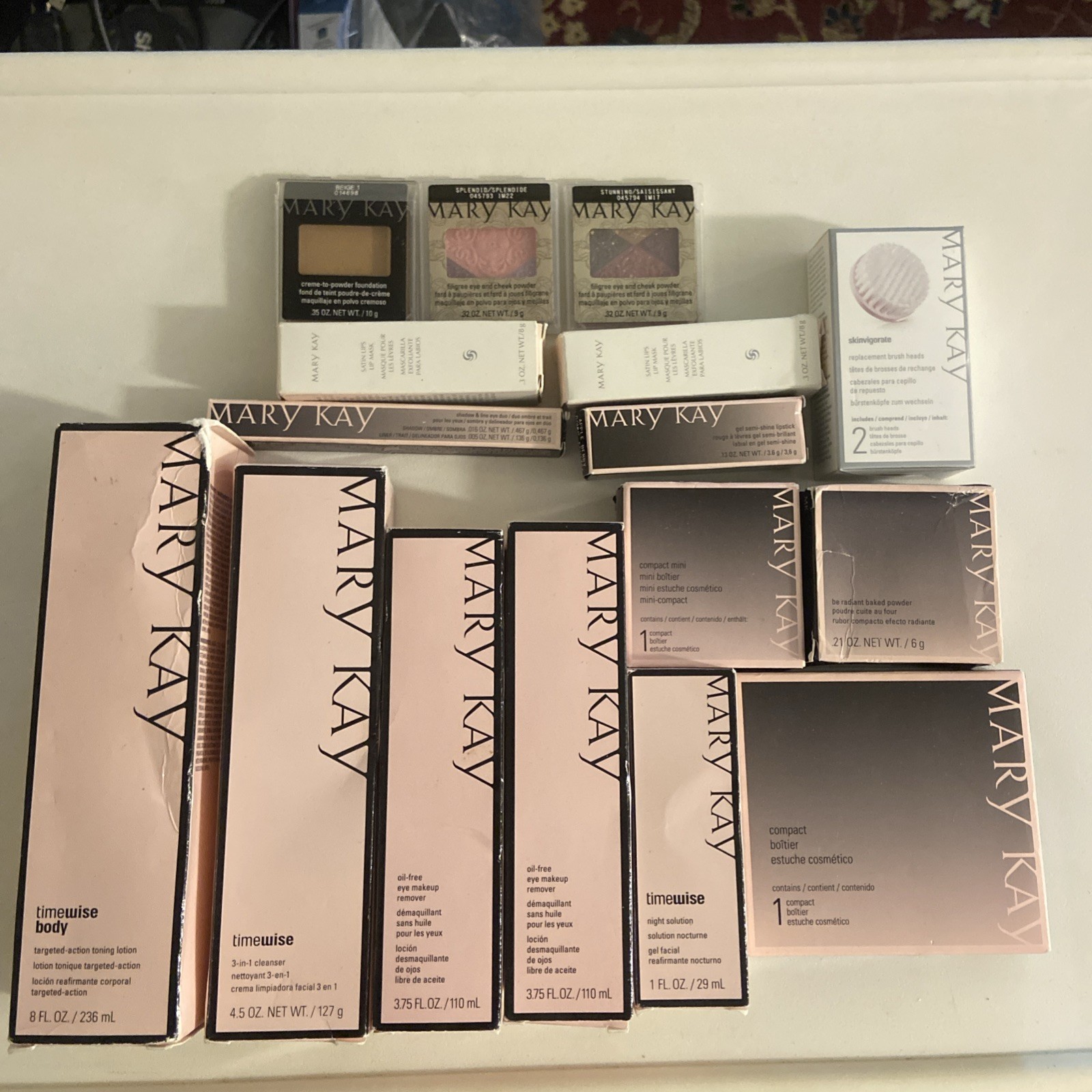 Mary Kay Lot Of 15 piece Makeup Please Look Carefully For The Pictures