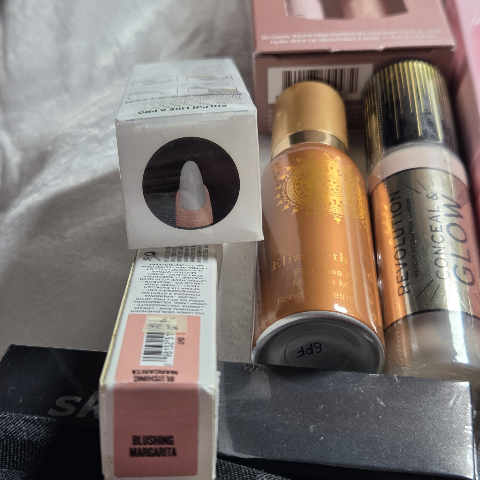 Mixed Makeup Beauty Bundle 19 Pieces