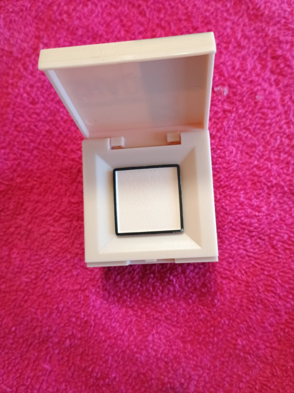 Makeup Bundle CoverGirl, L’Oreal, Maybelline, Almay, Rimmel – All NOT Sealed