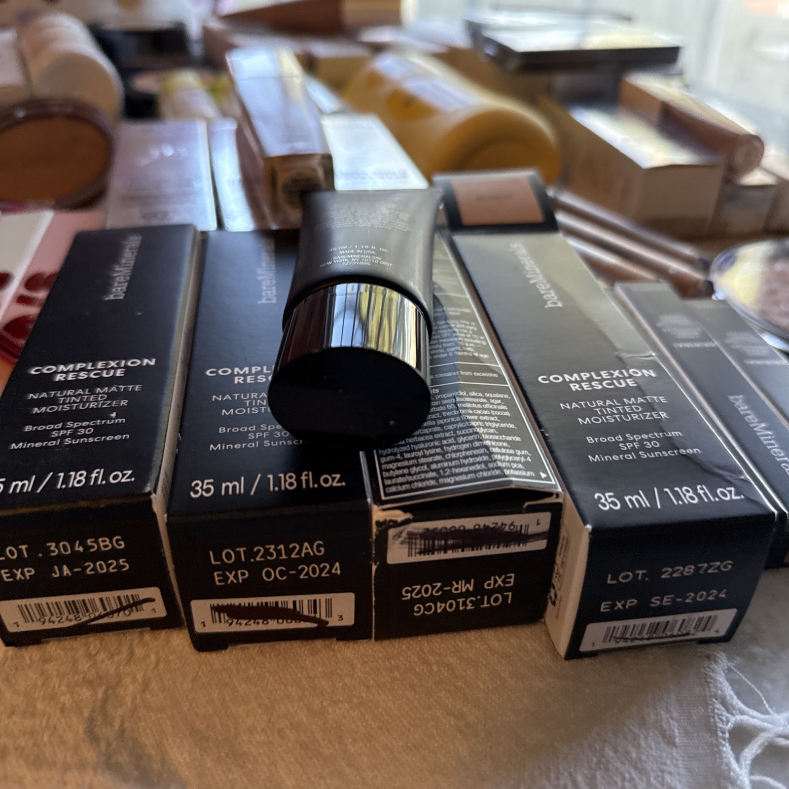 High-End Beauty Mystery 5 Pieces Box Sephora La Roche Lancôme Hudabeauty Fullsz
