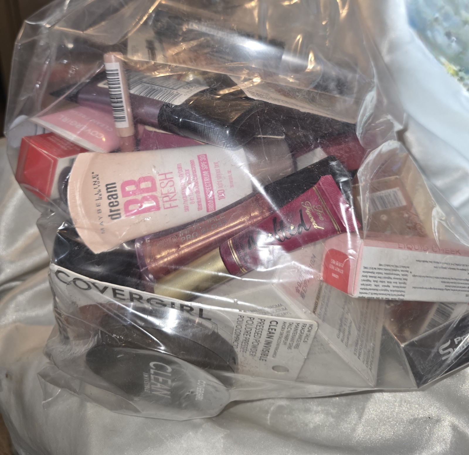 Large Mixed Lot Of Makeup – Lip Eye Face Lash – Foundation Powder Shadow #1 G6