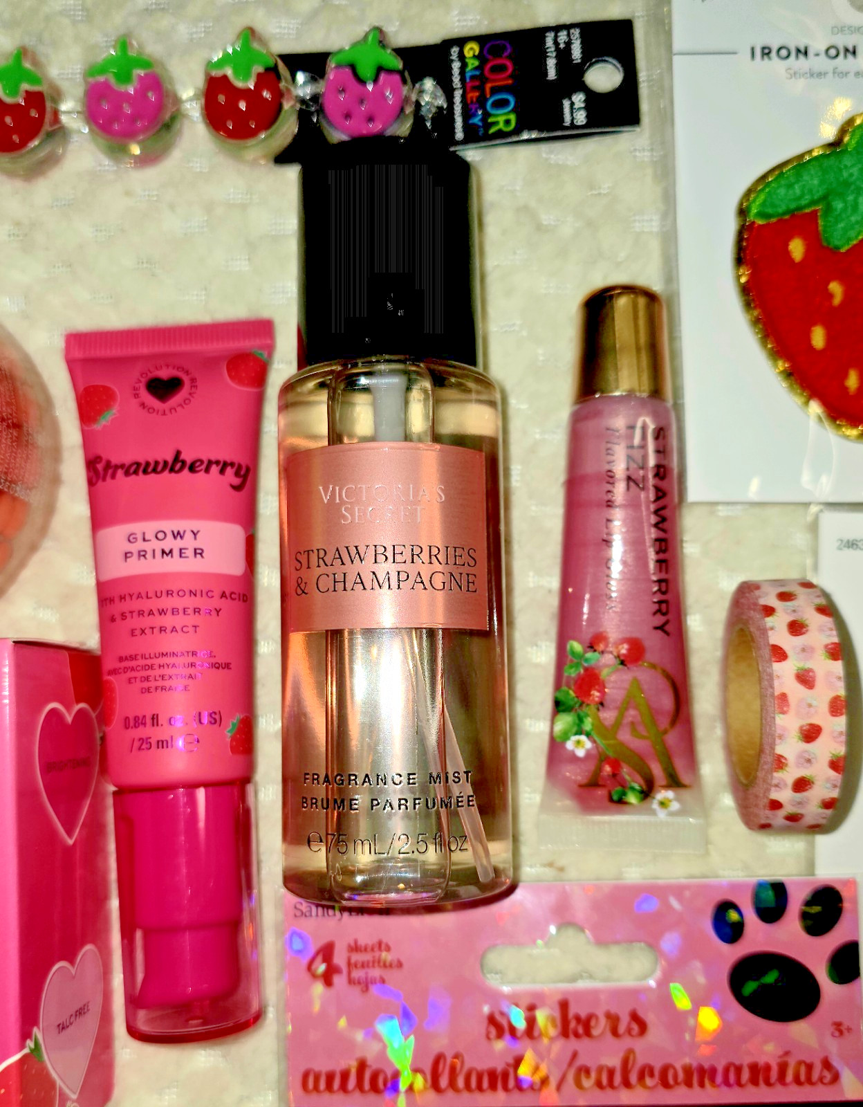 Strawberry Lovers 🍓 HUGE NEW GIFT LOT 30 Pcs Lip Gloss Balm Setting Powder