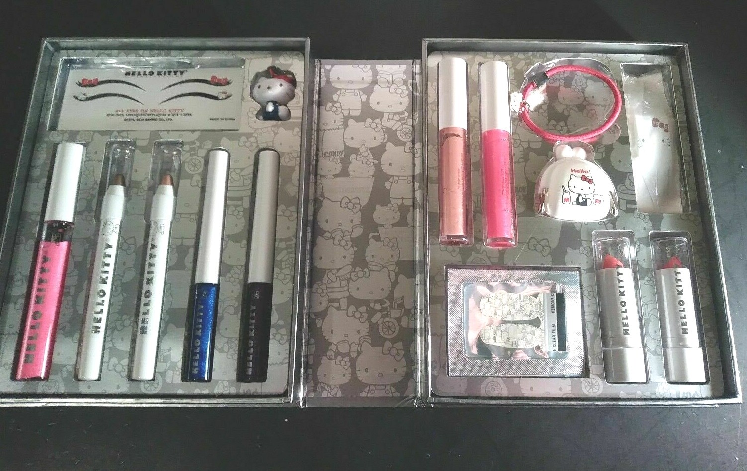 NIB Hello Kitty The Red Bow Beauty Diaries 40th Anniversary 15 Piece Makeup Kit